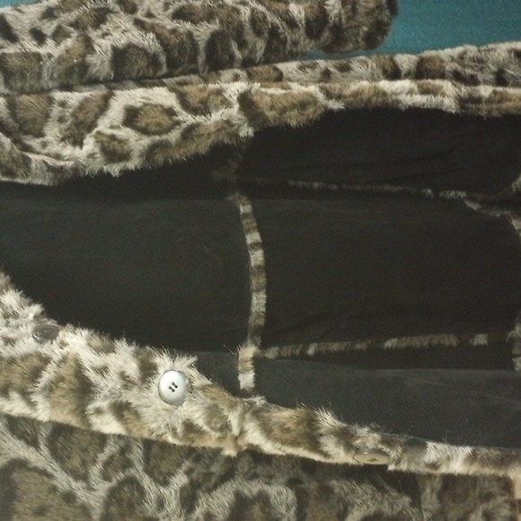 Reversible Leather Faux Fur Coat - Picture 12 of 17